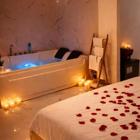 Nuvola Luxury Con Idromassaggio Privato&relax Romantico Appartamento *
