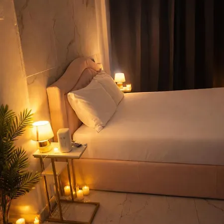 Nuvola Luxury Con Idromassaggio Privato&relax Romantico * Torino