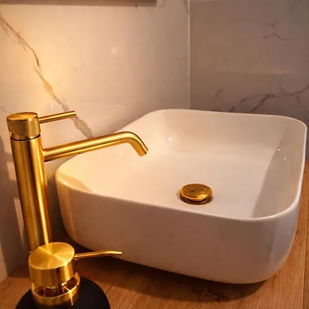 Lägenhet Nuvola Luxury Con Idromassaggio Privato & Relax Romantico *